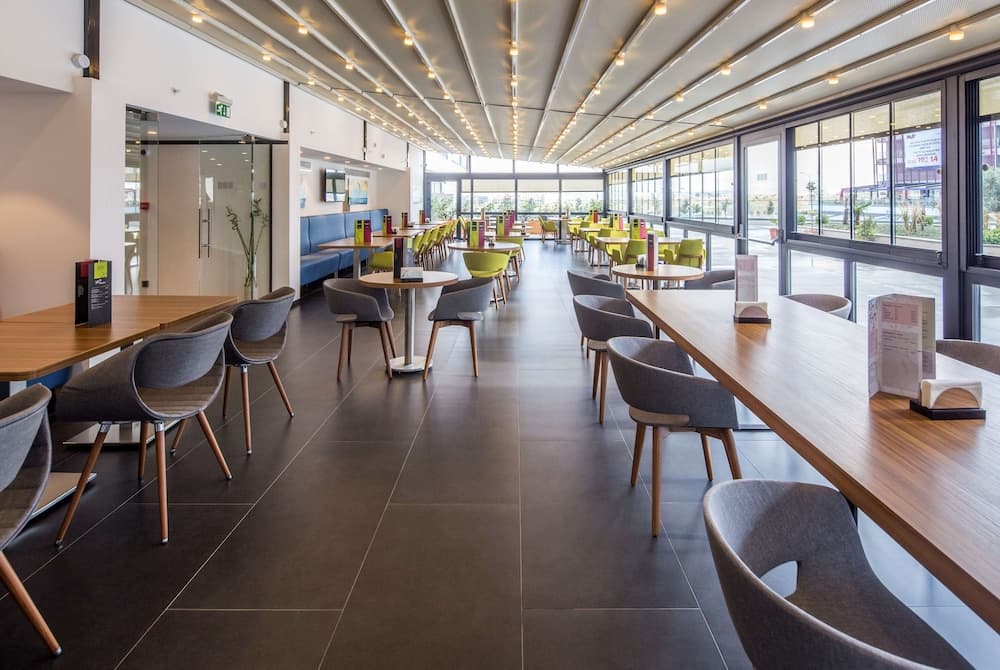 Hampton by Hilton Istanbul Kurtkoy — 28