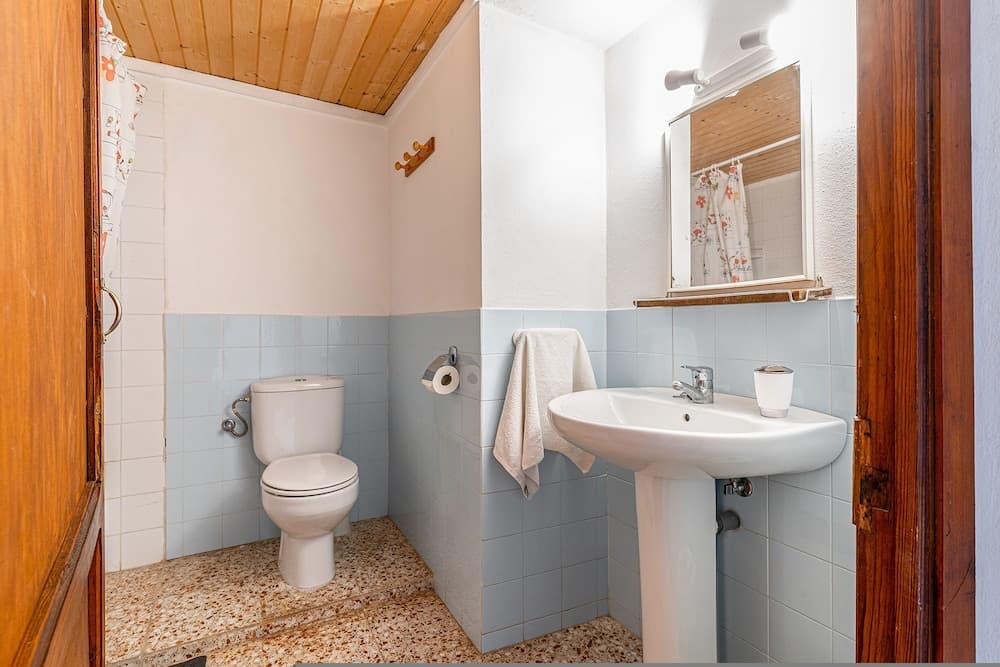 Cas Consul in Ibiza With 4 Bedrooms and 3 Bathrooms — 18