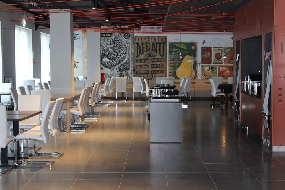 Hotel Star Inn Lisbon Aeroporto — 28