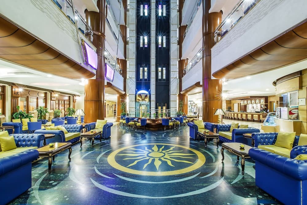 Grand Excelsior Hotel Bur Dubai — 4