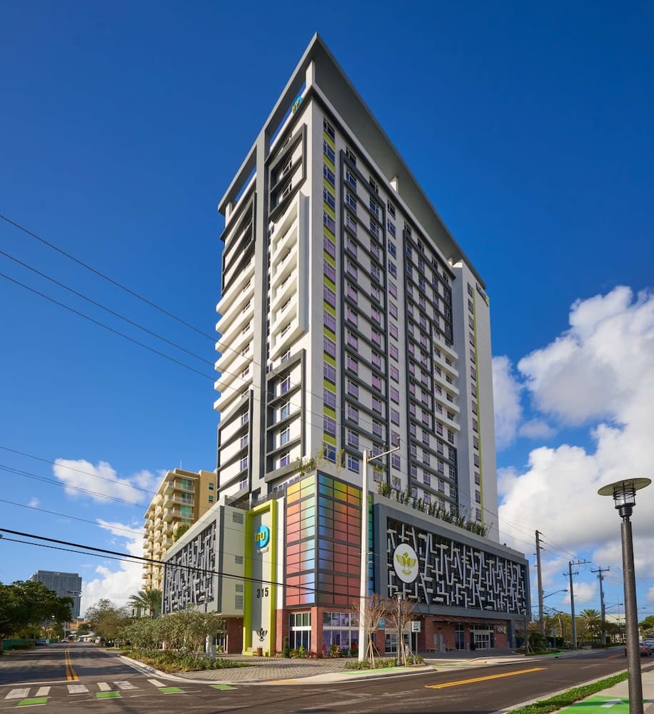 Tru by Hilton Fort Lauderdale Downtown — 21