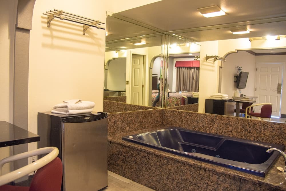 Starlight Inn La Brea — 23