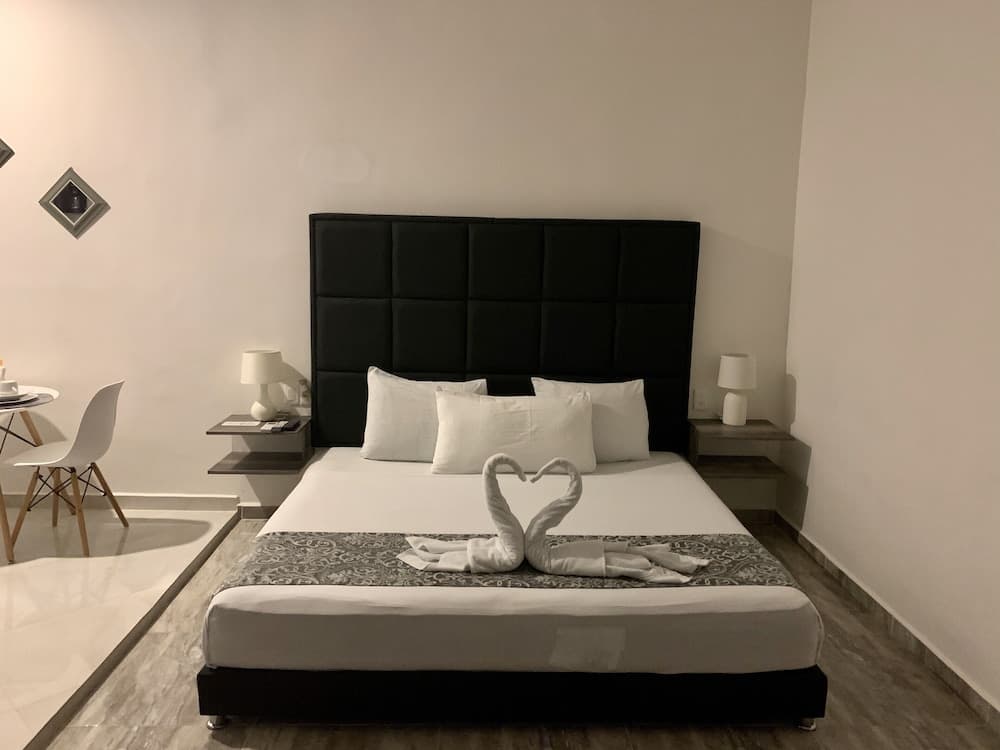 SILVERSANDS Hotel Boutique - 5Th Ave — 14