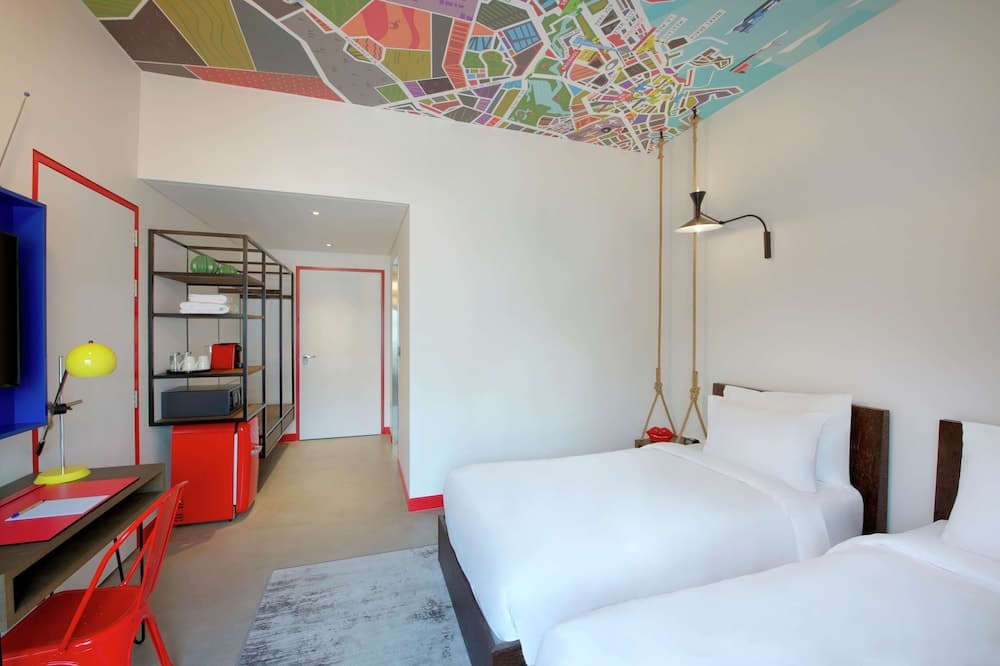 Hampton by Hilton Dubai Al Seef — 10