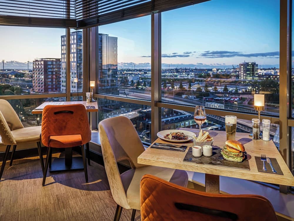 Mercure Hotel Amsterdam Sloterdijk Station — 11