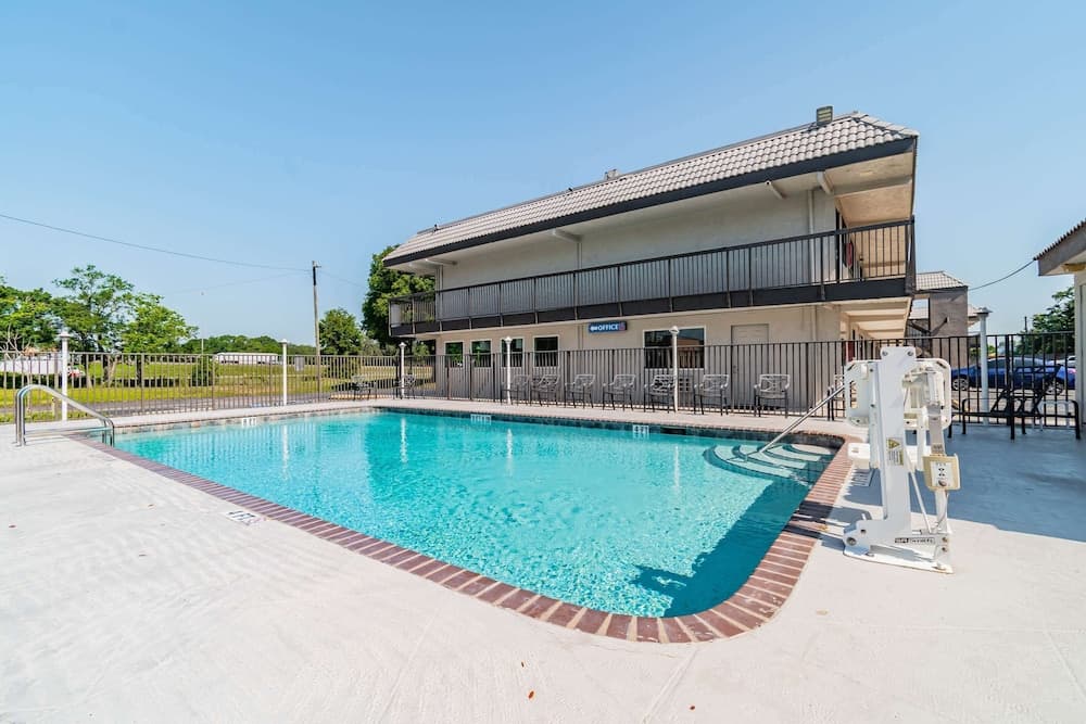 Motel 6 Tampa, Florida — 18