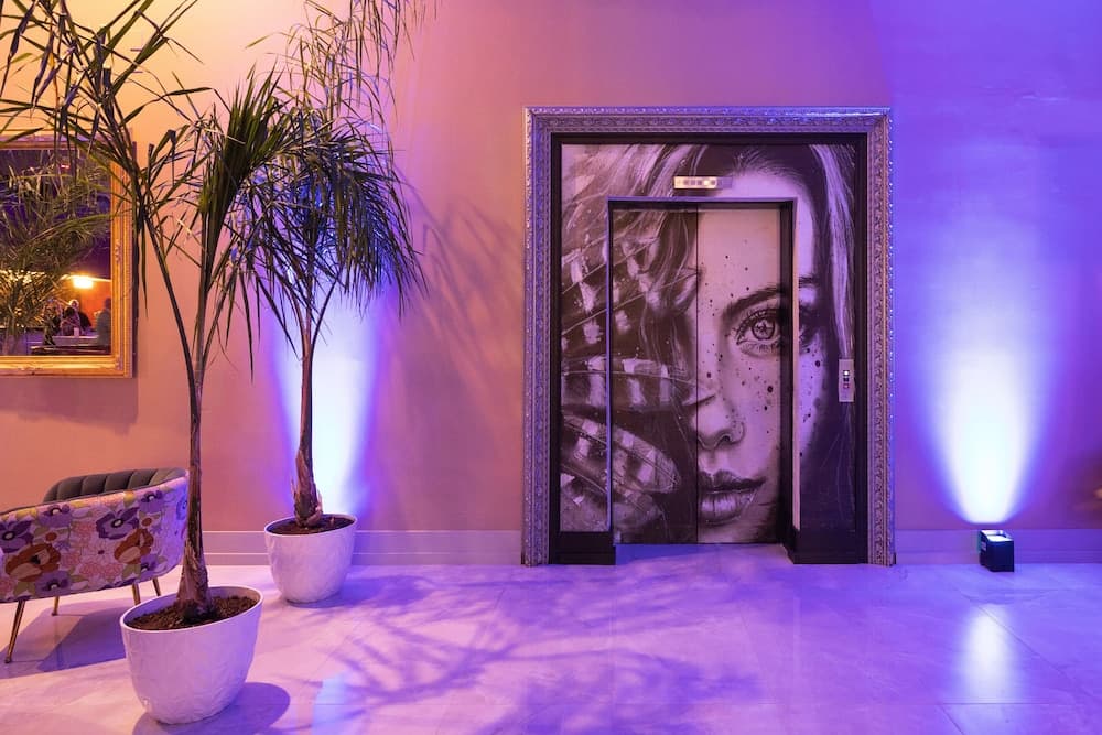 Lexi Las Vegas — 3