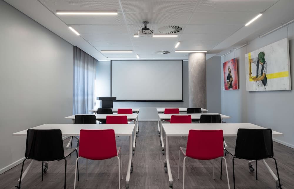 Radisson RED V&A Waterfront, Cape Town hotel, Silo 6, South Arm Road, V&A Waterfront, Cape Town, Western Cape, 8001, South Africa — photo 68