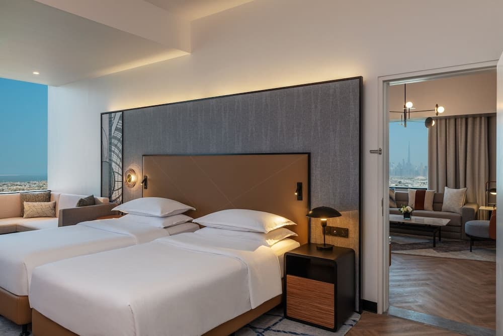 Sheraton Mall of the Emirates Hotel, Dubai — 12