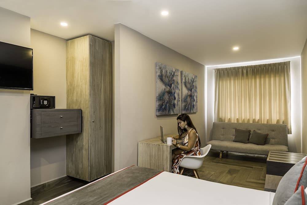 Illusion Xpress (Attraction Hotel Deluxe) — 7