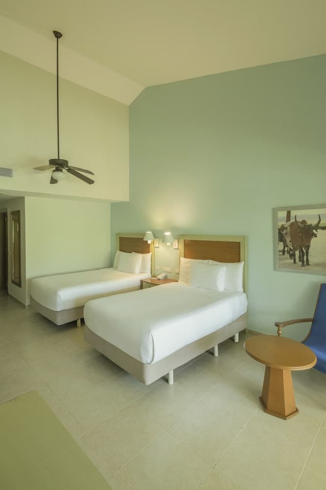 Iberostar Waves Punta Cana - Todo Incluido — 15