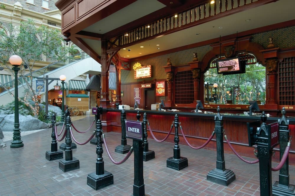 Sam's Town Hotel & Gambling Hall — 2