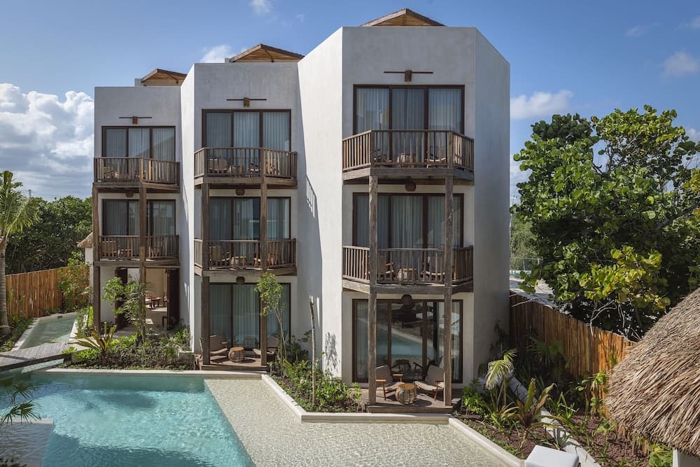 Nerea Tulum — 25