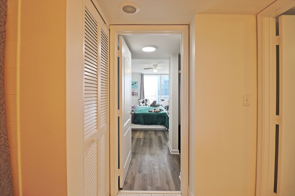 OneLuxStay in the Heart of Brickell — 2