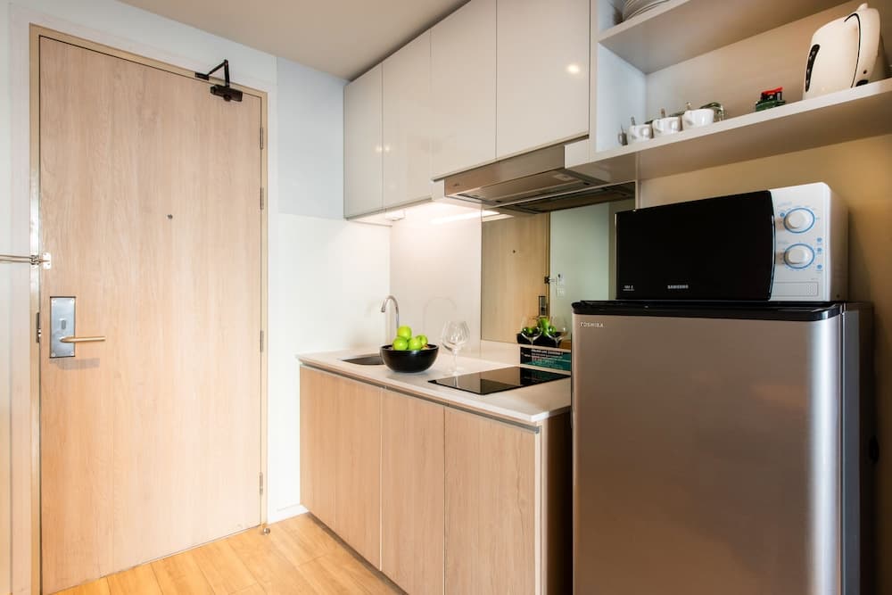 Cross Vibe Sukhumvit Hotel — 10