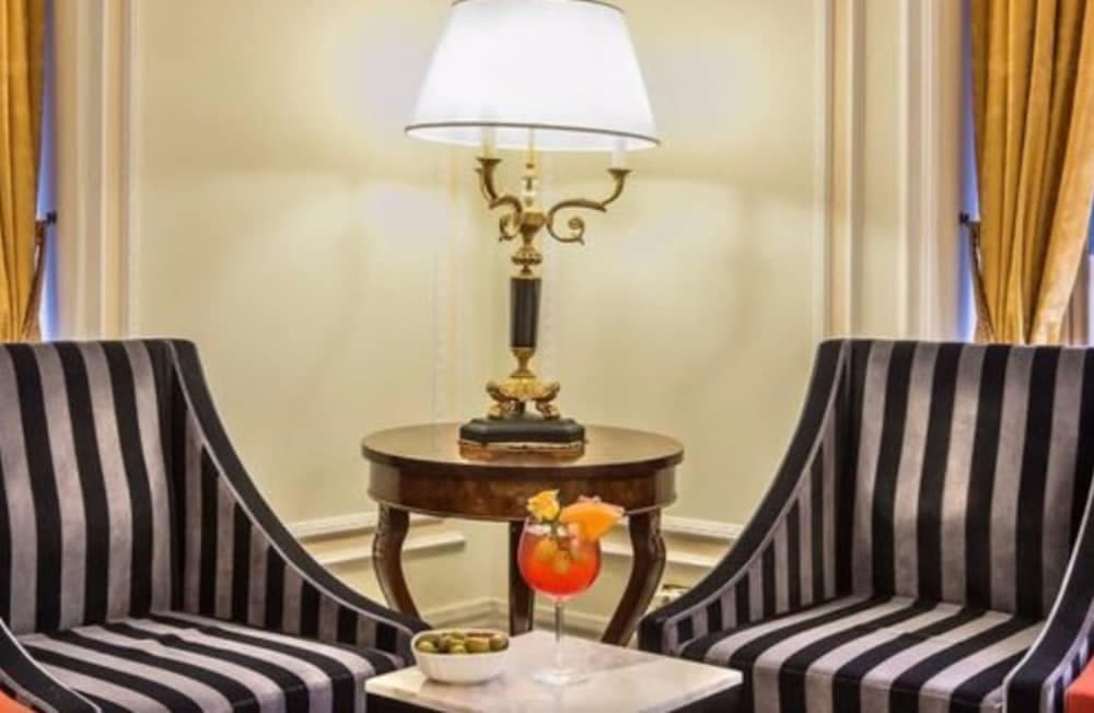 Albergo Del Senato — 23