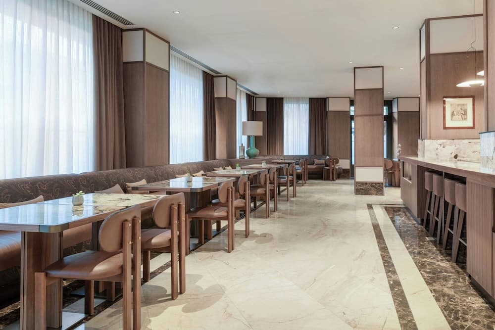 AC Hotel Milano por Marriott — 11