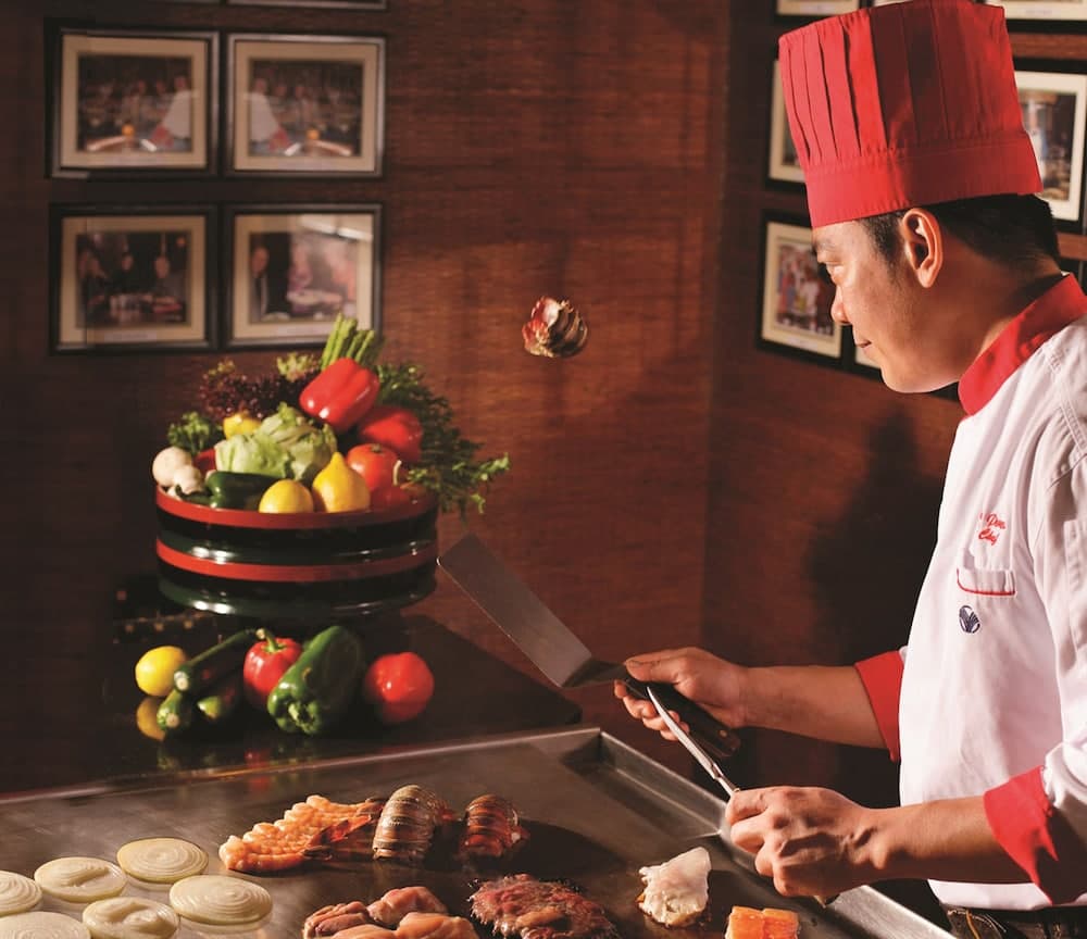 Mövenpick Grand Al Bustan Dubai — 23