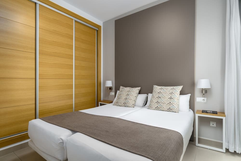 Suites del Pintor Appartamenti — 8