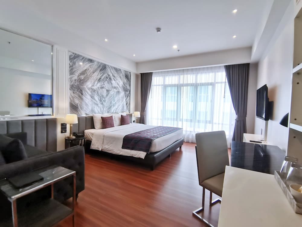 El Hotel y Residencia Bless — 21
