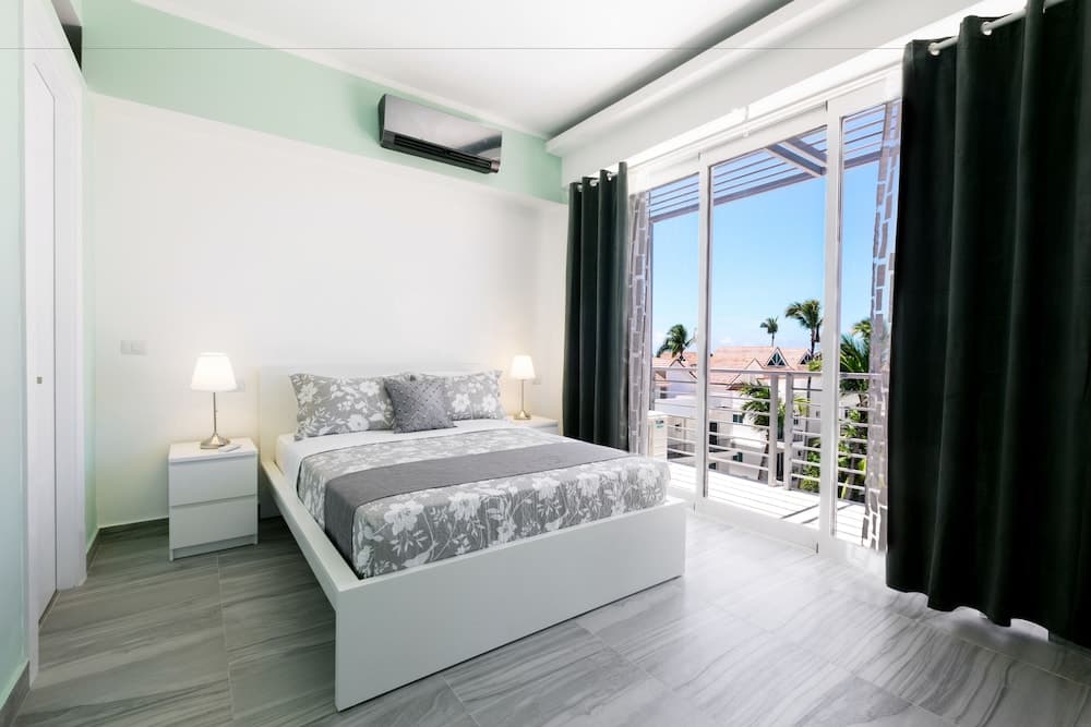 Ducassi Suites Rooftop Pool Club Spiaggia & Spa — 14