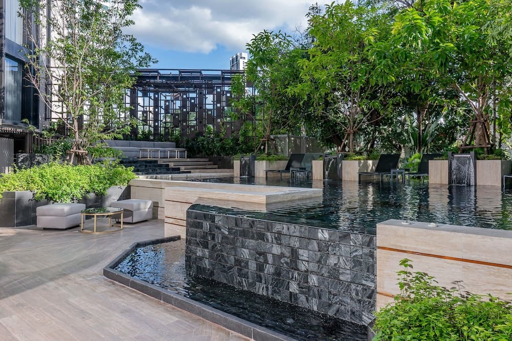 Hotel Gardina Asoke — 2