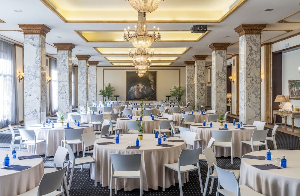 El Avenida Palace Hotel — 10