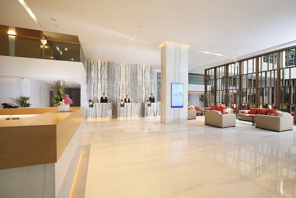 Grand Cosmopolitan Hotel — 22