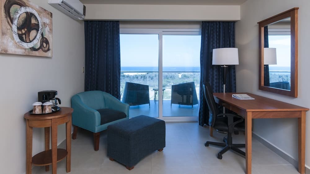 Holiday Inn Express Cabo San Lucas by IHG — 10