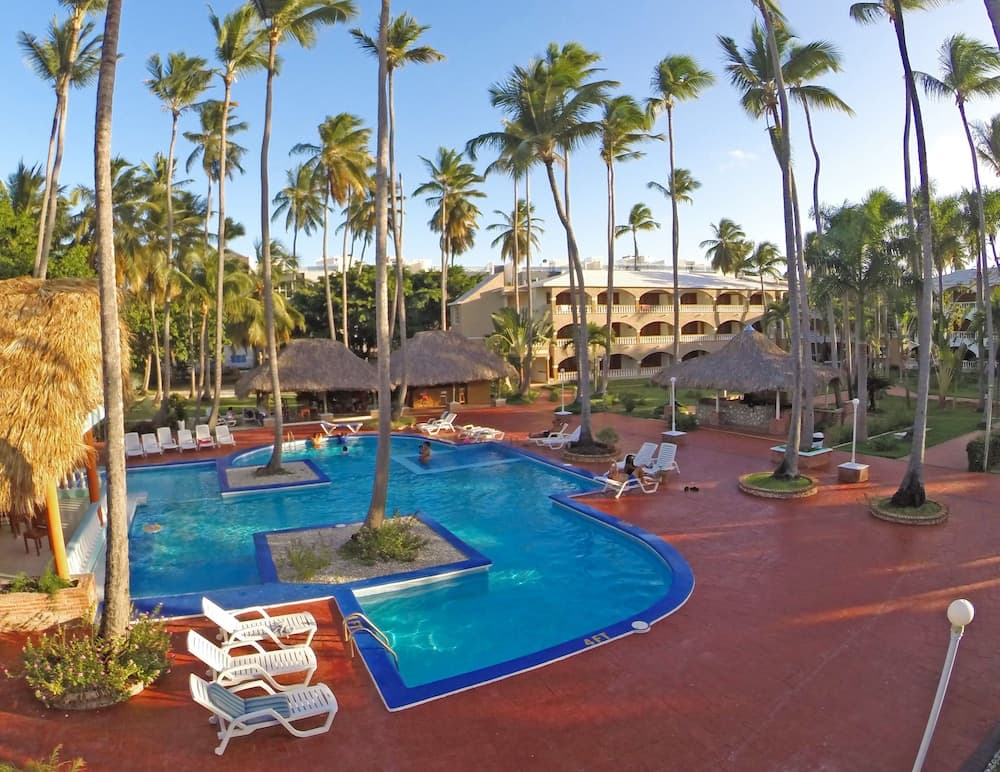 Hotel Cortecito Inn Bavaro — 1