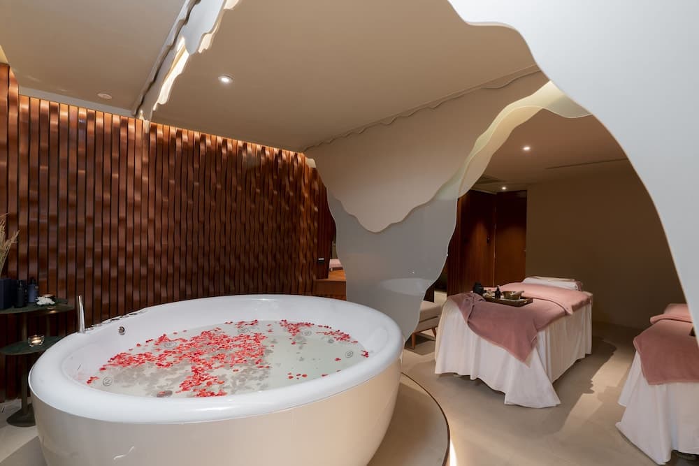 The Salil Hotel Riverside Bangkok — 26