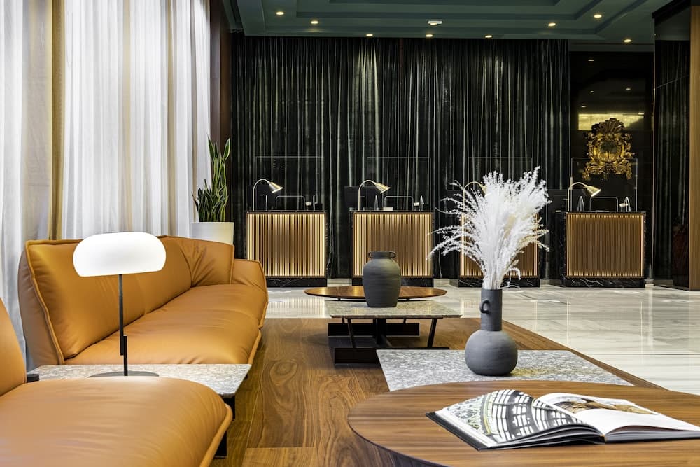 Melia Milano — 6
