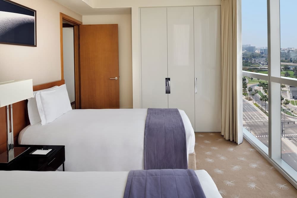 InterContinental Residence Suites Dubai Festival City by IHG — 9