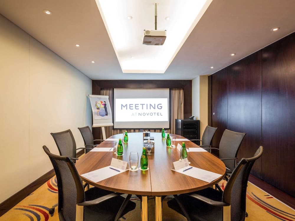 Novotel Deira Creekside Dubai — 12
