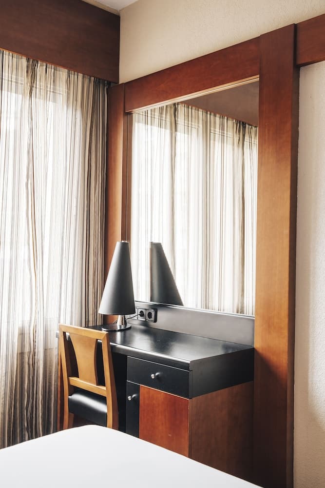 Hotel Derby Barcelona — 7