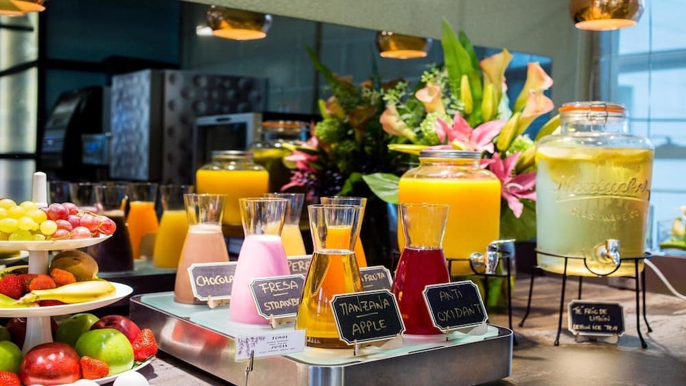 Crowne Plaza Madrid Airport, un Hotel IHG — 19