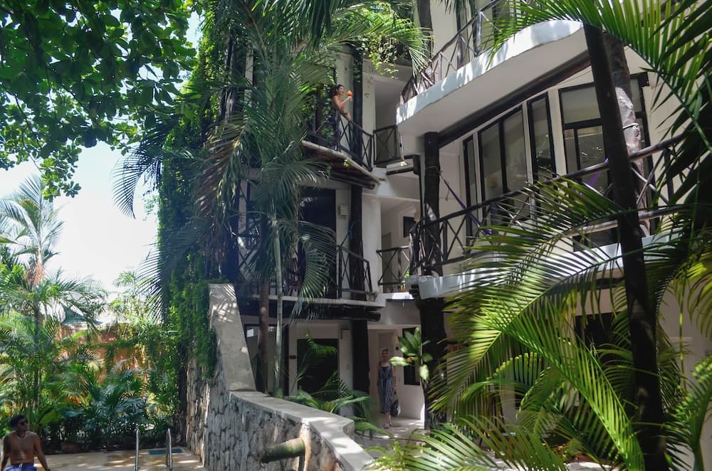 Siesta Fiesta Hotel — 1