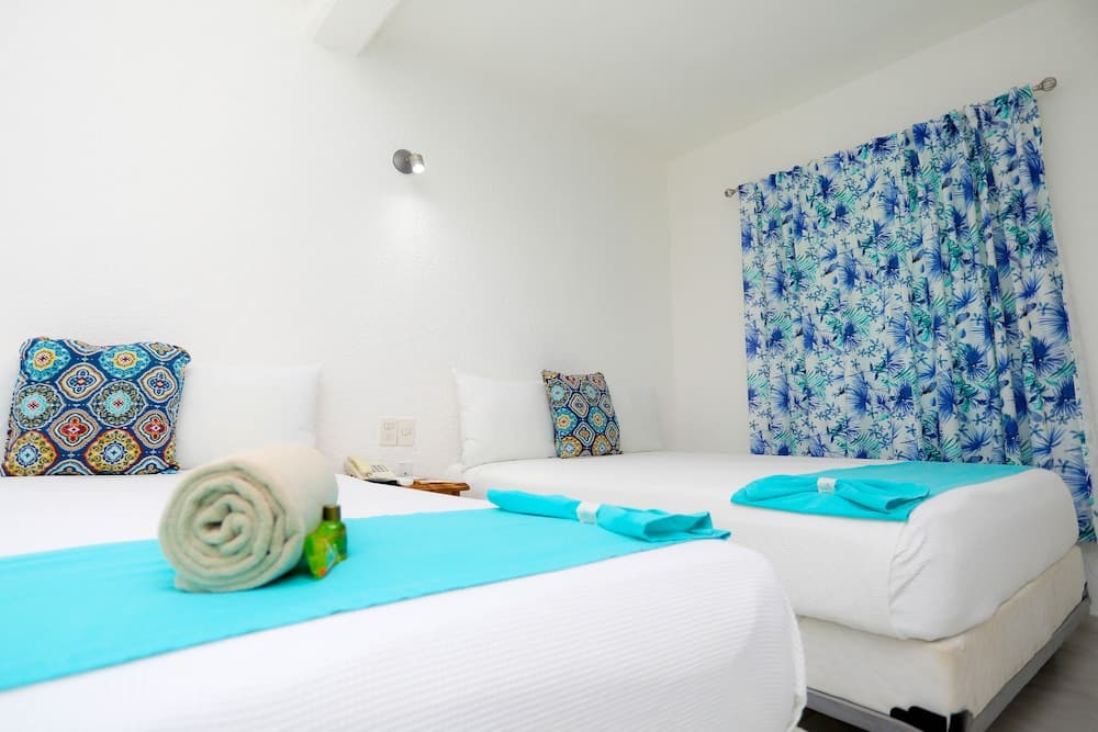 Hotel Maria de Lourdes Cancun — 13