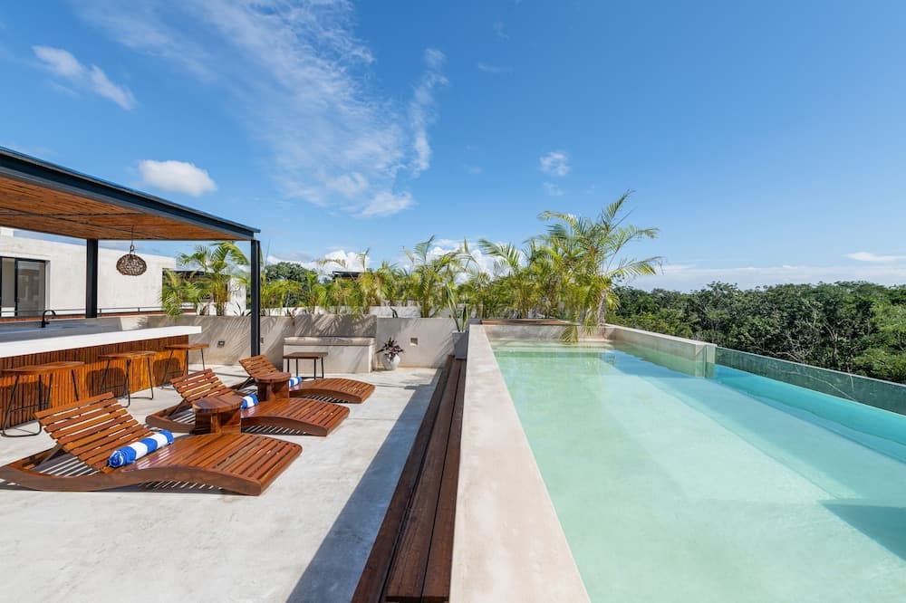 Irie Tulum — 1