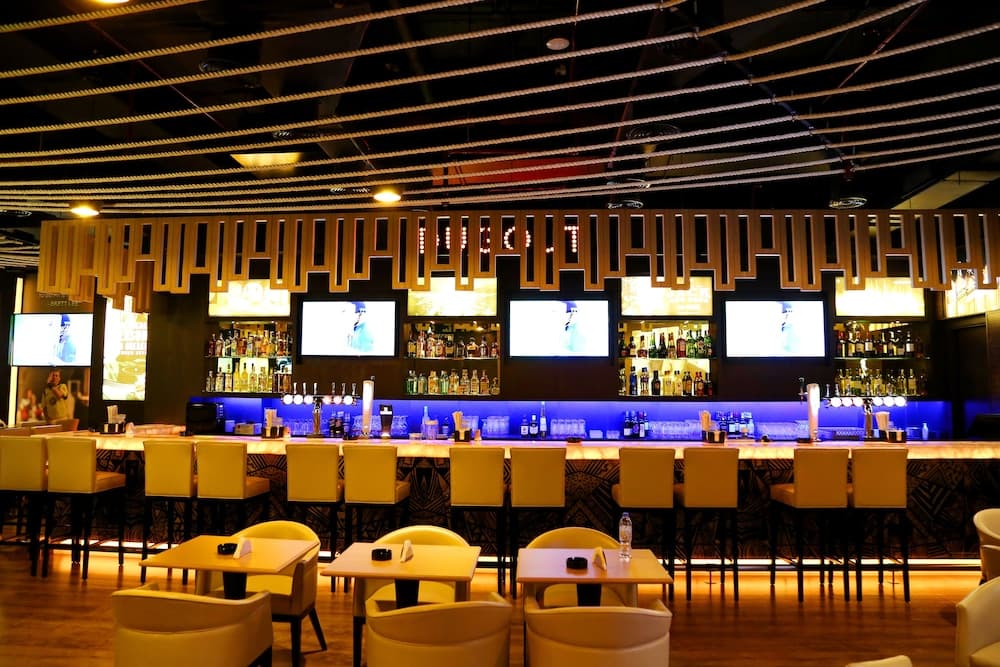 Grand Excelsior Hotel Bur Dubai — 15