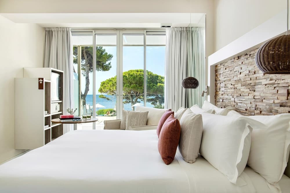 ME Ibiza - The Leading Hotels of the World — 30