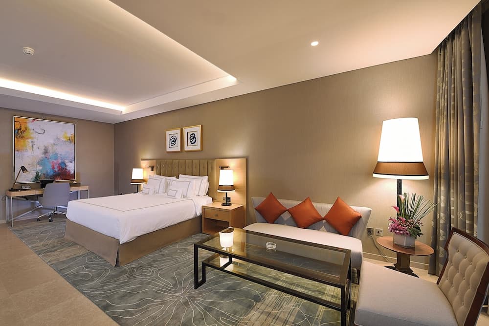 Grand Cosmopolitan Hotel — 20