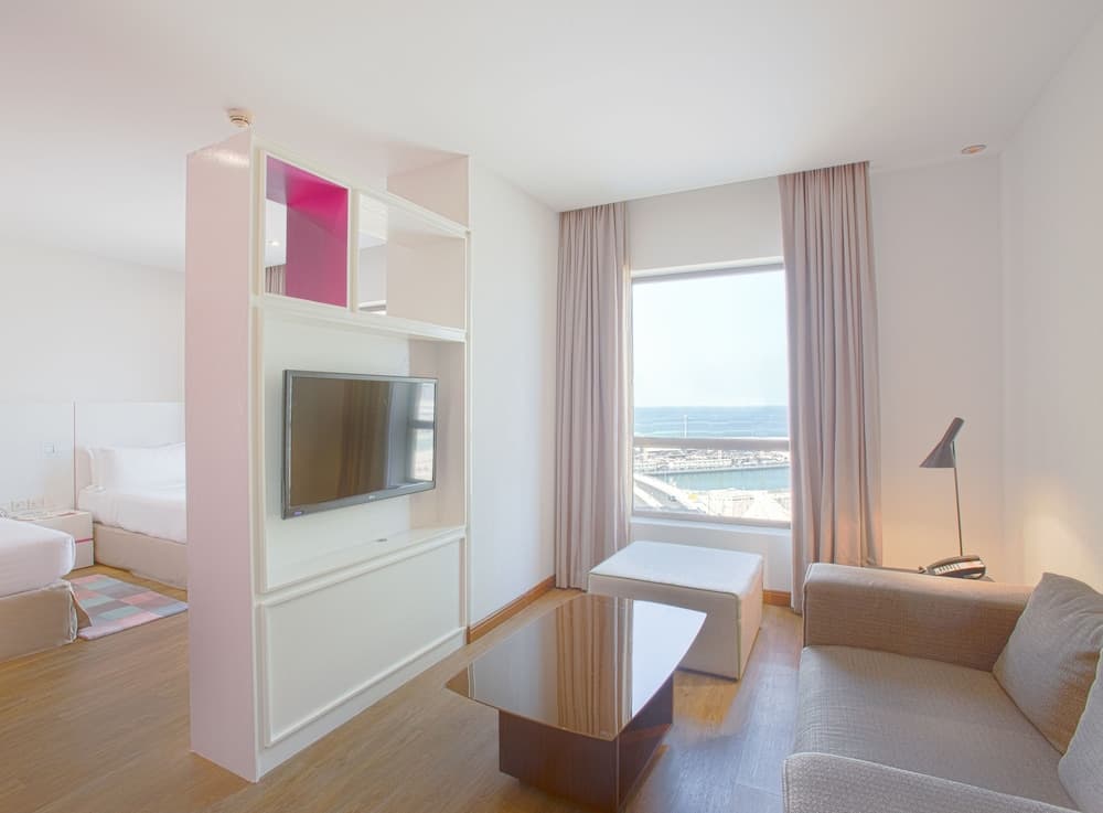 Ramada Hotel e Suite by Wyndham Dubai JBR — 23