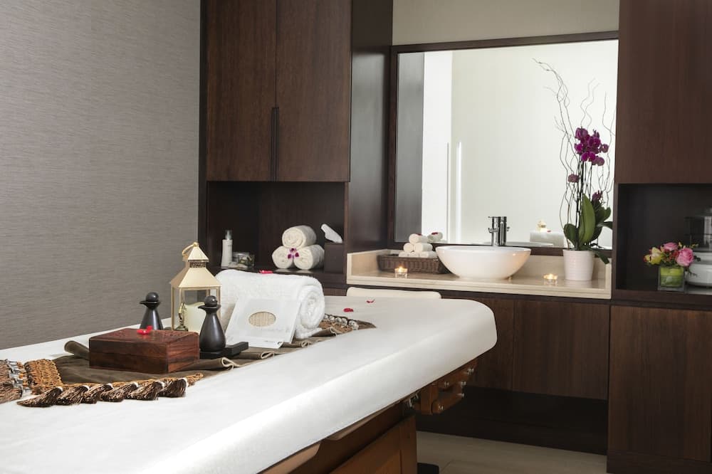 Jumeira Rotana — 10