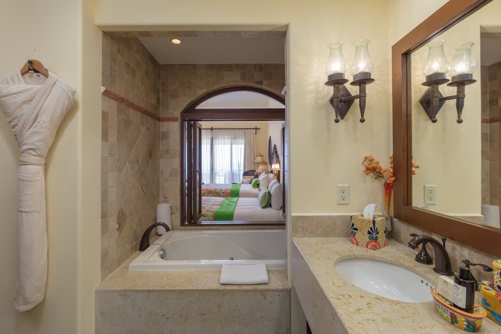 Hacienda Encantada Resort & Residences — 10
