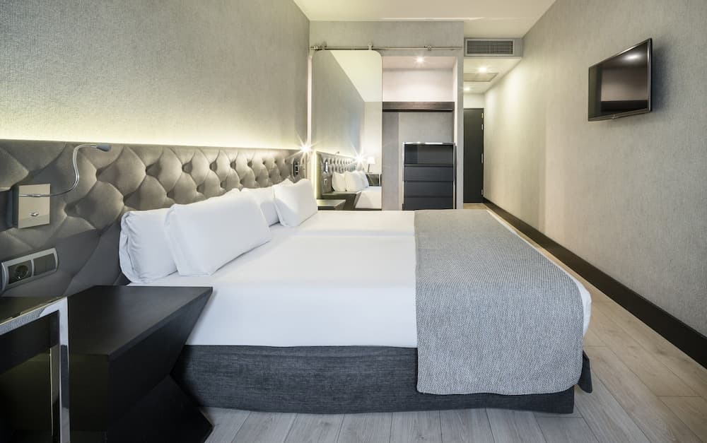 Hotel ILUNION Bel Art — 15