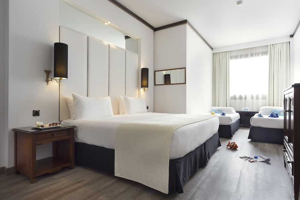Melia Milano — 18