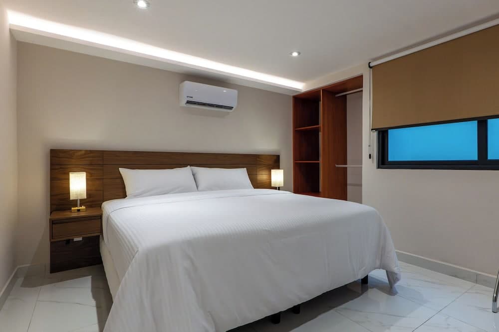 Hotel 28 — 6