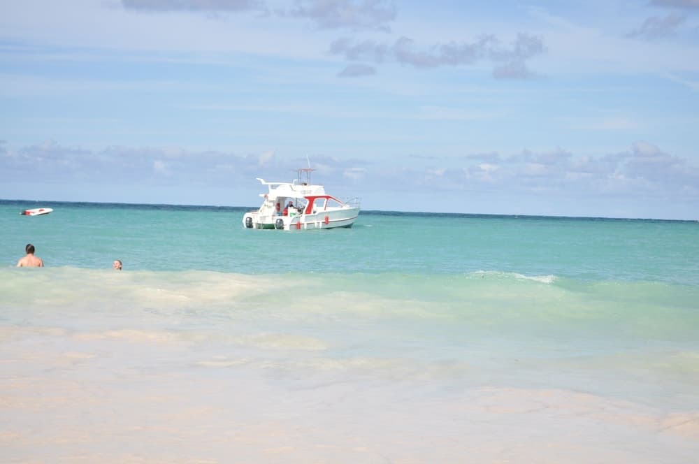 Karimar Beach Condo Hotel — 1