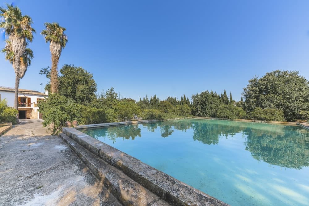Villa Can Mir — 1